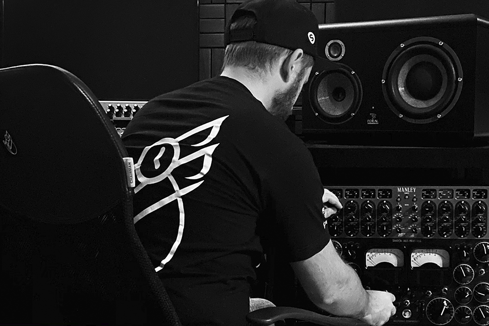 ENDEGO in the studio